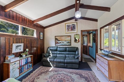 Photo of property in 31 Council Hill Road, Little River, 7591