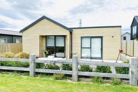 Photo of property in 8 Mount Nicholas Avenue, Wanaka, 9305
