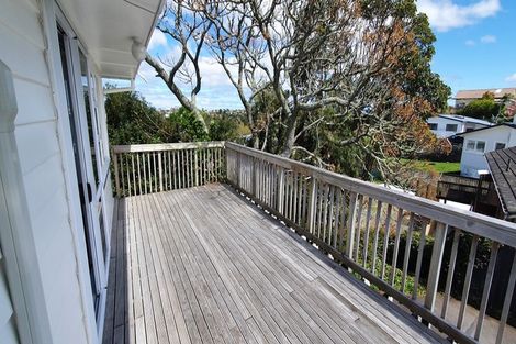 Photo of property in 1/223 Eskdale Road, Birkenhead, Auckland, 0626