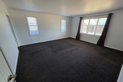 Photo of property in 16 Highgate Drive, Rangiora, 7400