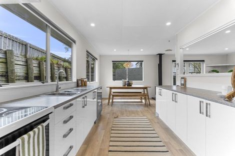 Photo of property in 1 Branch Road, Welbourn, New Plymouth, 4312