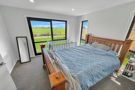 Photo of property in 35 Herridge Street, Woodend, 7691