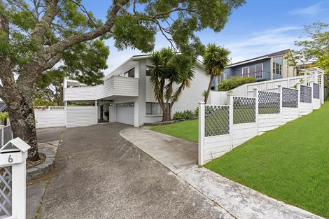 Photo of property in 6 Valdese Rise, Browns Bay, Auckland, 0630