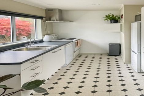 Photo of property in 60 Lord Street, Stokes Valley, Lower Hutt, 5019