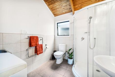 Photo of property in 19 Matai Road, Stanmore Bay, Whangaparaoa, 0932