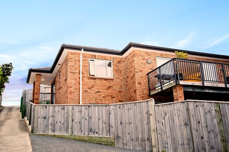 Photo of property in 118a Sunset Road, Unsworth Heights, Auckland, 0632