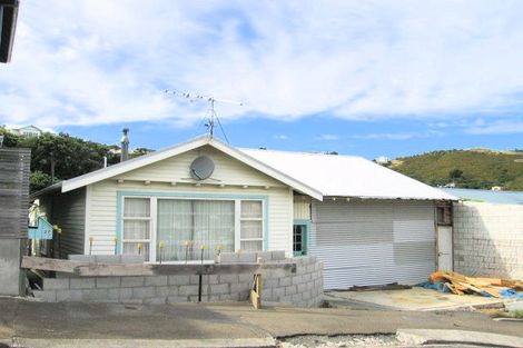 Photo of property in 27 Tiber Street, Island Bay, Wellington, 6023