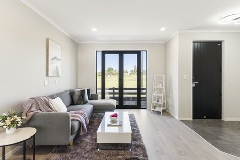 Photo of property in 9 Lark Lane, Whitford, 2571