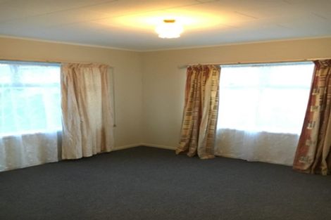 Photo of property in 47 Staverton Crescent, Mangere, Auckland, 2022