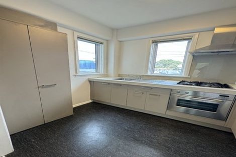 Photo of property in San Antonio Flats, 12f2 Kilbirnie Crescent, Kilbirnie, Wellington, 6022