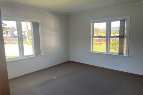 Photo of property in 36 Awaroa Road, Sunnyvale, Auckland, 0612