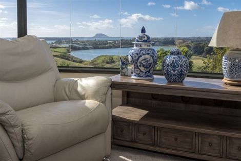 Photo of property in 425 Omokoroa Road, Omokoroa, Tauranga, 3172
