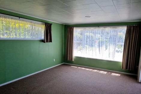 Photo of property in 3 Carter Drive, Pomare, Rotorua, 3015