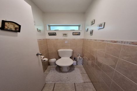 Photo of property in 10 Garden Lane, Torbay, Auckland, 0632