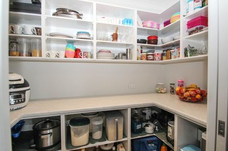 Photo of property in 18 Mckay Close, Frimley, Hastings, 4120