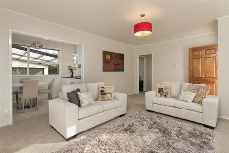 Photo of property in 73 Friesian Drive, Mangere, Auckland, 2022