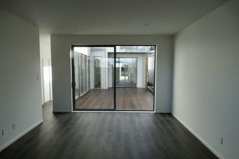 Photo of property in 5 Pihoihoi Place, Hobsonville, Auckland, 0616