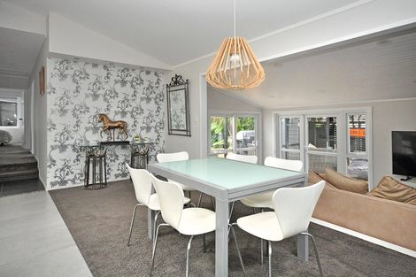 Photo of property in 136 Glamorgan Drive, Torbay, Auckland, 0630