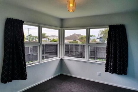 Photo of property in 1 Brookby Crescent, Avonhead, Christchurch, 8042