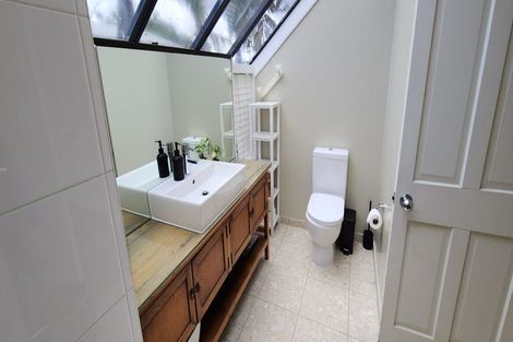 Photo of property in 5 Tiri Road, Takapuna, Auckland, 0620