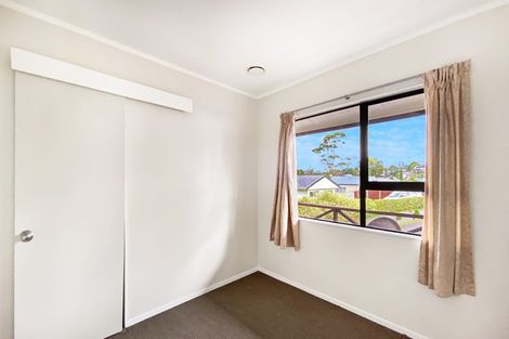 Photo of property in 23 Flaunty Place, West Harbour, Auckland, 0618