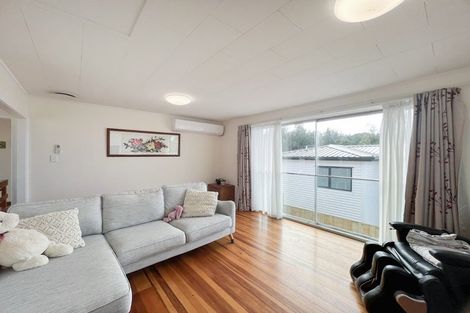 Photo of property in 26 Reynolds Place, Torbay, Auckland, 0630