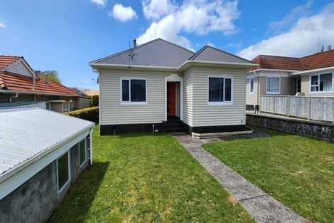 Photo of property in 107 Brooklands Road, Brooklands, New Plymouth, 4310