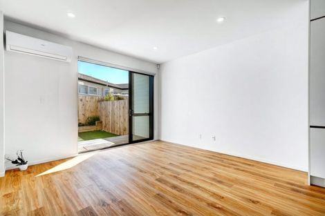 Photo of property in 3/40 Bahari Drive, Ranui, Auckland, 0612