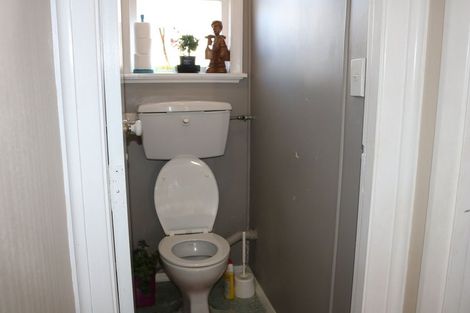 Photo of property in 24 Palmer Crescent, Silverstream, Upper Hutt, 5019