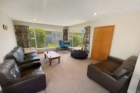 Photo of property in 33 Boston Avenue, Hornby, Christchurch, 8042