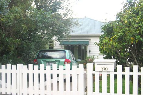 Photo of property in 370b Karori Road, Karori, Wellington, 6012