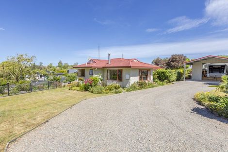 Photo of property in 41 Domain Road, Waipawa, 4210