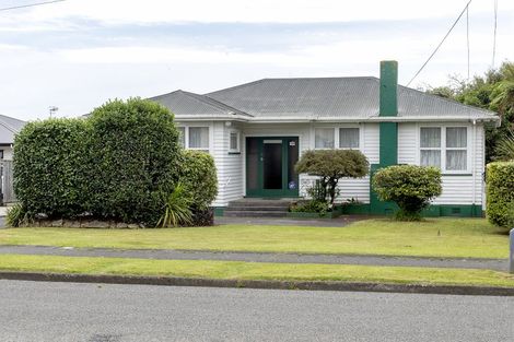 Photo of property in 115 Bartholomew Road, Levin, 5510