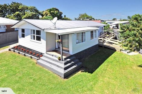 Photo of property in 33 Hywell Place, Manurewa, Auckland, 2102