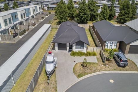 Photo of property in 58 Marion Crescent, Papamoa Beach, Papamoa, 3118