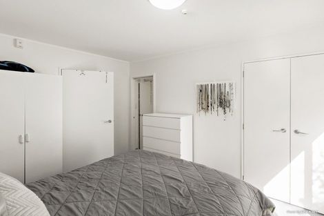 Photo of property in 9/3 Kelvin Grove, Te Aro, Wellington, 6011