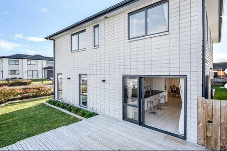 Photo of property in 62 Donegal Park Drive, Flat Bush, Auckland, 2019