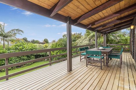 Photo of property in 6 Redoubt Road, Goodwood Heights, Auckland, 2105