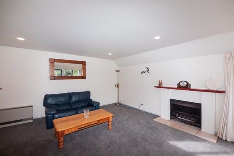 Photo of property in 146 Westchester Drive, Churton Park, Wellington, 6037