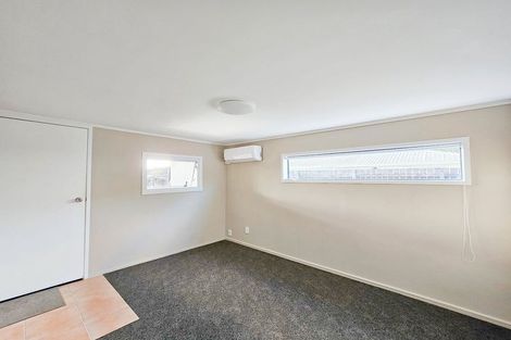 Photo of property in 6/125a Birkdale Road, Birkdale, Auckland, 0626