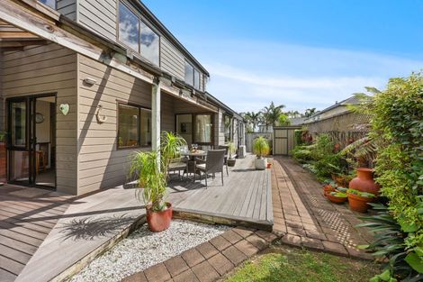 Photo of property in 2/1a Basilton Close, Bucklands Beach, Auckland, 2012