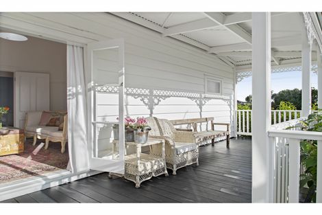 Photo of property in 43 Colombo Road, Waiuku, 2123