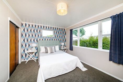 Photo of property in 30 Mokau Place, Terrace End, Palmerston North, 4410
