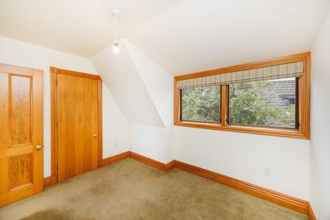 Photo of property in 96 Clifton Terrace, Fitzherbert, Palmerston North, 4410