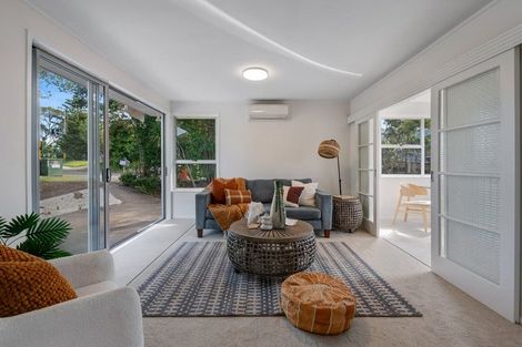 Photo of property in 3 View Road, Glenfield, Auckland, 0627