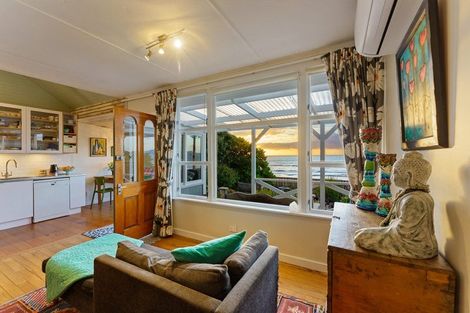 Photo of property in 34 The Parade, Paekakariki, 5034