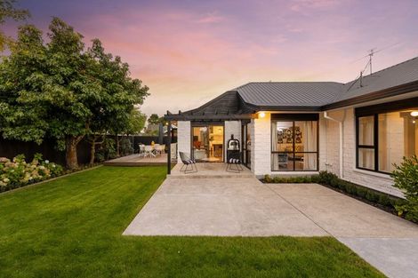 Photo of property in 69 Regency Crescent, Redwood, Christchurch, 8051