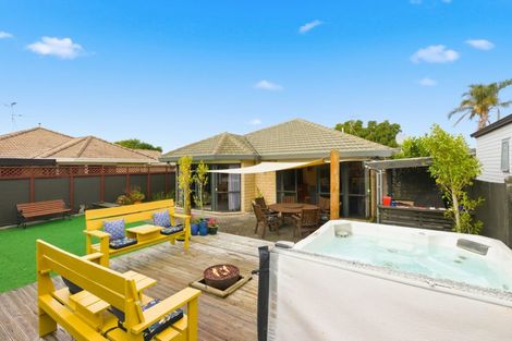 Photo of property in 35 Ocean Crest, Papamoa Beach, Papamoa, 3118