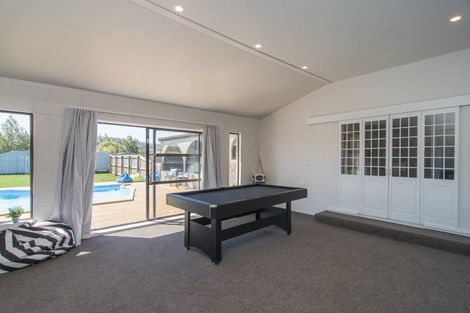 Photo of property in 11 Bath Street, Pareora West, Timaru, 7972