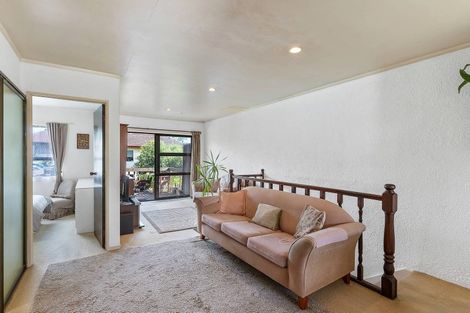 Photo of property in 2/12 Sherie Place, Howick, Auckland, 2014